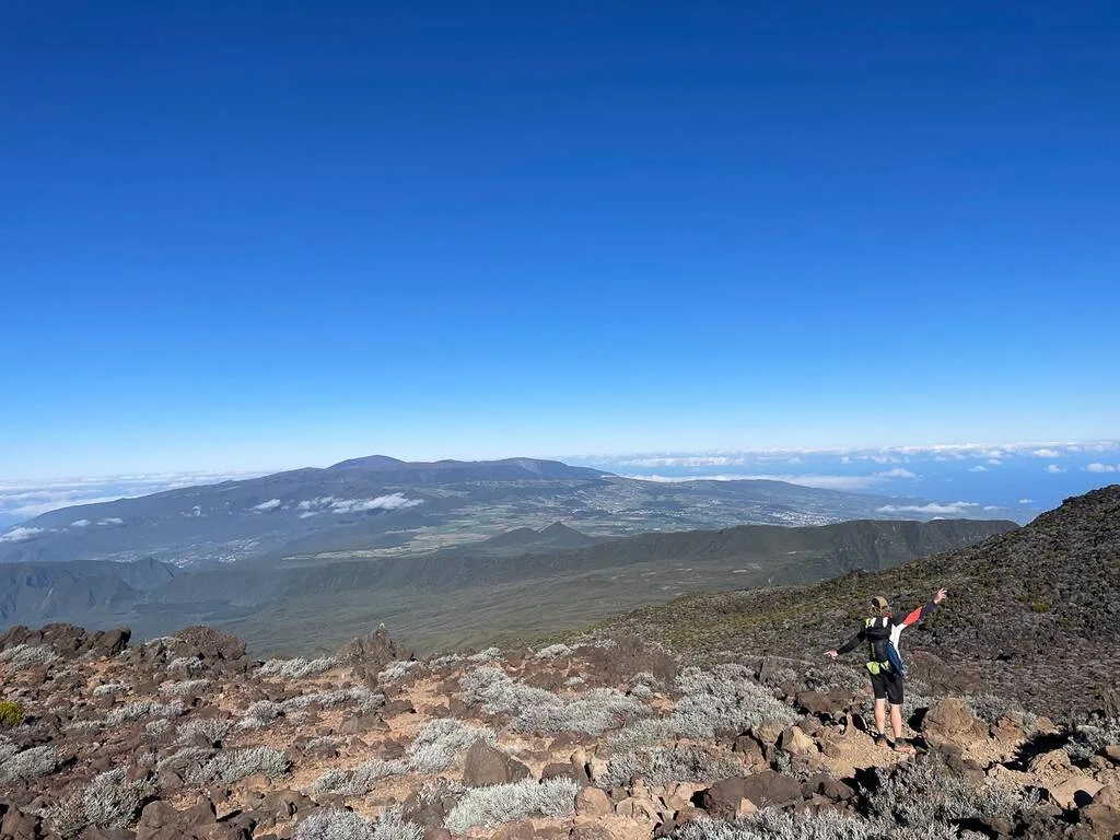 Vue depuis le piton des Neiges de jours à la Réunion