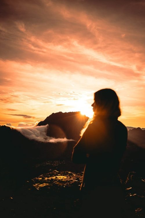 Lever de soleil depuis le point de vue du maido à la Réunion